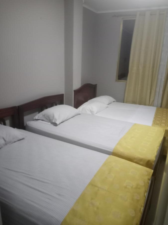 Hotel Premier Inn Manta Buitenkant foto